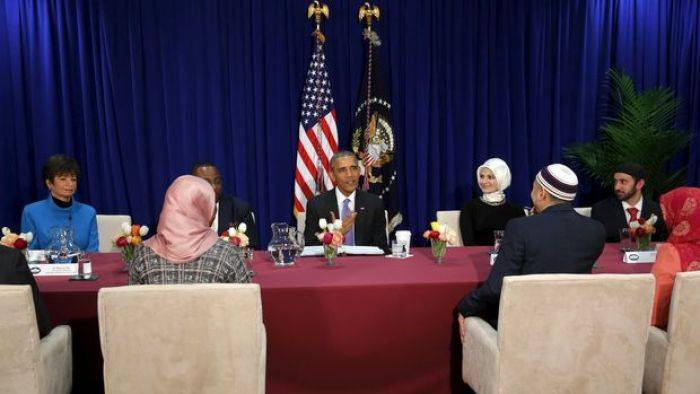 ​Kunjungi Masjid, Obama Ingatkan: Menyerang Islam berarti Menyerang Semua Agama