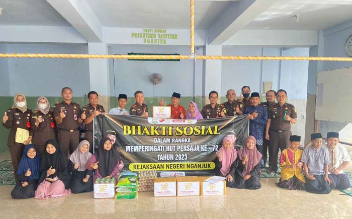 Peringati HUT ke-72 Persaja, Kejari Nganjuk Gelar Upacara dan Baksos Peringati HUT ke-72 Persaja, Kejari Nganjuk Gelar Upacara dan Baksos