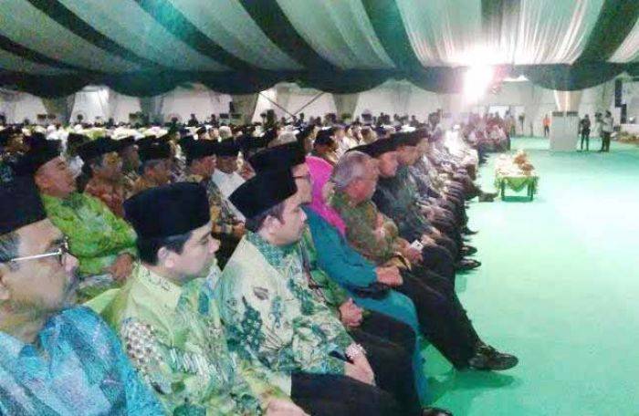 Wakil Katib Adu Mulut dan Dorong Tubuh Katib Am Kiai Malik Madani Wakil Katib Adu Mulut dan Dorong Tubuh Katib Am Kiai Malik Madani