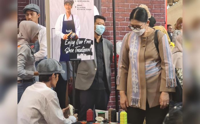 BPIPI Tingkatkan Skill Tukang Sol Sepatu Jadi Wirausahawan Handal BPIPI Tingkatkan Skill Tukang Sol Sepatu Jadi Wirausahawan Handal