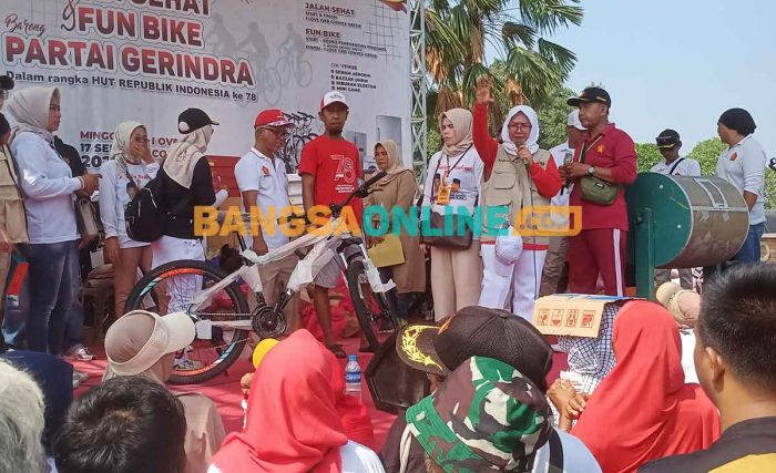 Jalan Sehat Gerindra Gresik Berhadiah Motor dan Puluhan Hadiah Hiburan Diikuti Ribuan Warga Jalan Sehat Gerindra Gresik Berhadiah Motor dan Puluhan Hadiah Hiburan Diikuti Ribuan Warga