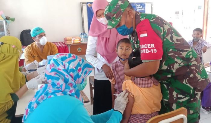 Vaksinasi Covid-19 untuk Anak Usia 6-11 Tahun Digelar di SD Negeri 141 Gresik
