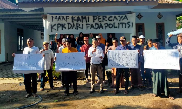 Masyarakat Jatim: Kami Lebih Percaya KPK daripada Politisi Masyarakat Jatim: Kami Lebih Percaya KPK daripada Politisi