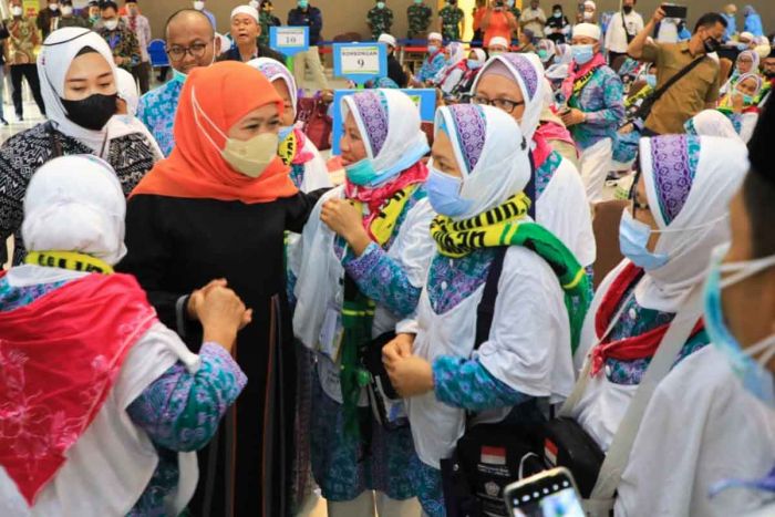 Kuota Haji Jatim Bertambah, Gubernur Khofifah: Alhamdulillah Bisa Kurangi Antrean Panjang Haji Kuota Haji Jatim Bertambah, Gubernur Khofifah: Alhamdulillah Bisa Kurangi Antrean Panjang Haji