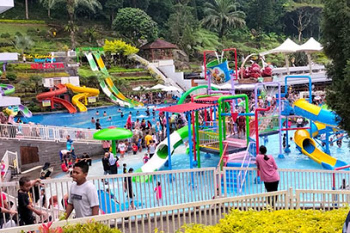 Selama Libur Lebaran, Puluhan Ribu Pengunjung Datangi Taman Rekreasi Selecta Selama Libur Lebaran, Puluhan Ribu Pengunjung Datangi Taman Rekreasi Selecta