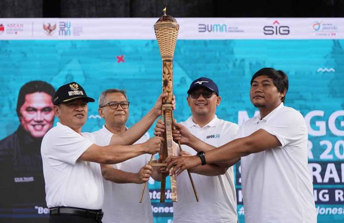 Rayakan HUT ke-25 Kementerian BUMN, SIG dan Anak Usahanya Gelar Jalan Sehat di 14 Kabupaten/Kota Rayakan HUT ke-25 Kementerian BUMN, SIG dan Anak Usahanya Gelar Jalan Sehat di 14 Kabupaten/Kota