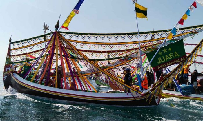 Warga Karanganyar Probolinggo Gelar Petik Laut