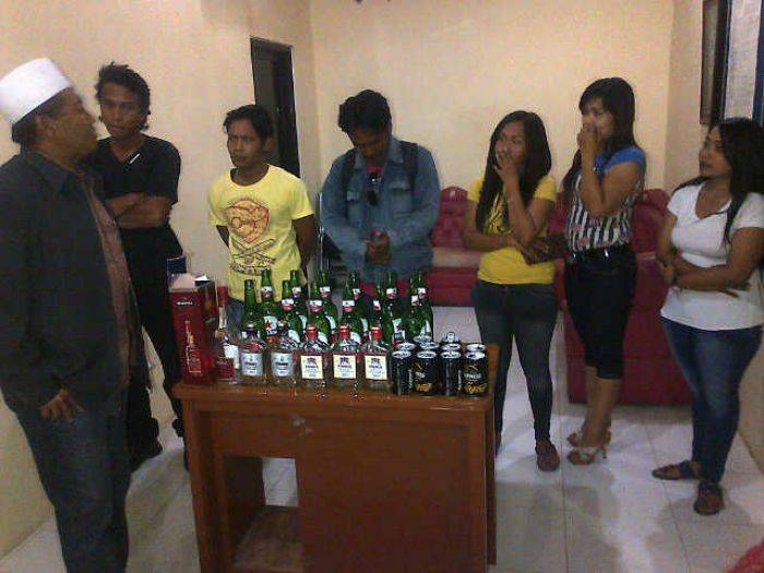 Resto Glow di GKB Digerebek Resto Glow di GKB Digerebek