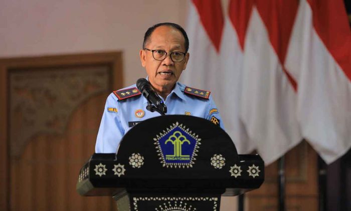 Besok, Kemenkumham Jatim Beri Pelayanan Hukum dan HAM Bergerak untuk Warga di Pulau Kangean Besok, Kemenkumham Jatim Beri Pelayanan Hukum dan HAM Bergerak untuk Warga di Pulau Kangean