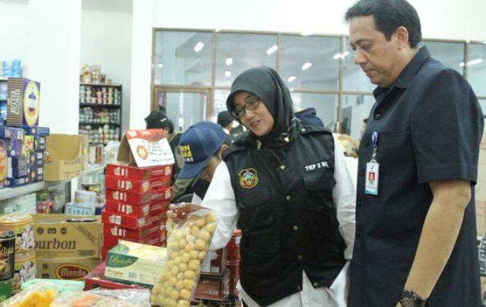 Sidak Mamin Jelang Lebaran, Tim Dinkes Kota Blitar Temukan Produk Tak Layak Konsumsi Sidak Mamin Jelang Lebaran, Tim Dinkes Kota Blitar Temukan Produk Tak Layak Konsumsi