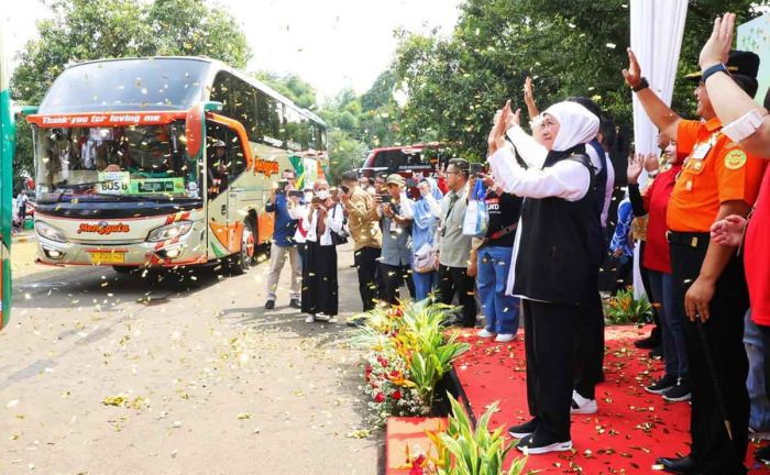 Gubernur Khofifah Lepas Keberangkatan 24 Bus Mudik Gratis Jakarta-Jatim