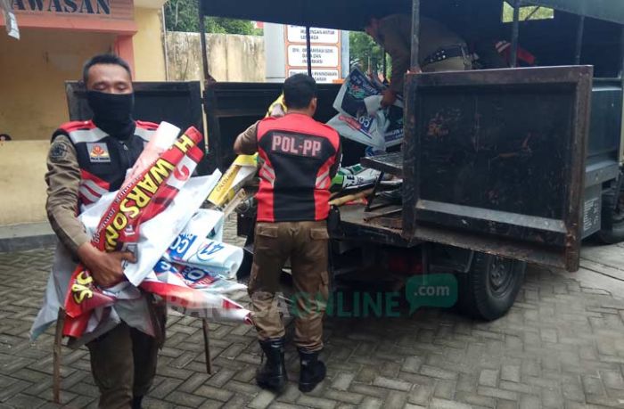 Pelanggaran Kampanye Makin Masif, Bawaslu Kota Mojokerto Sita 59 APK Caleg Pelanggaran Kampanye Makin Masif, Bawaslu Kota Mojokerto Sita 59 APK Caleg