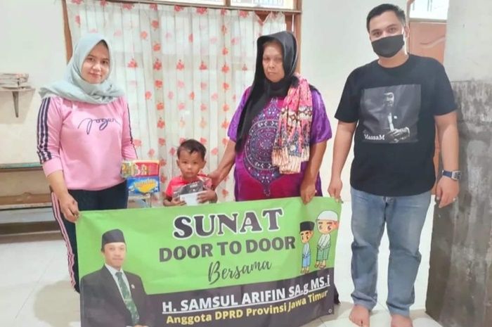Anggota DPRD Jatim Samsul Arifin Beri Layanan Sunat Door to Door