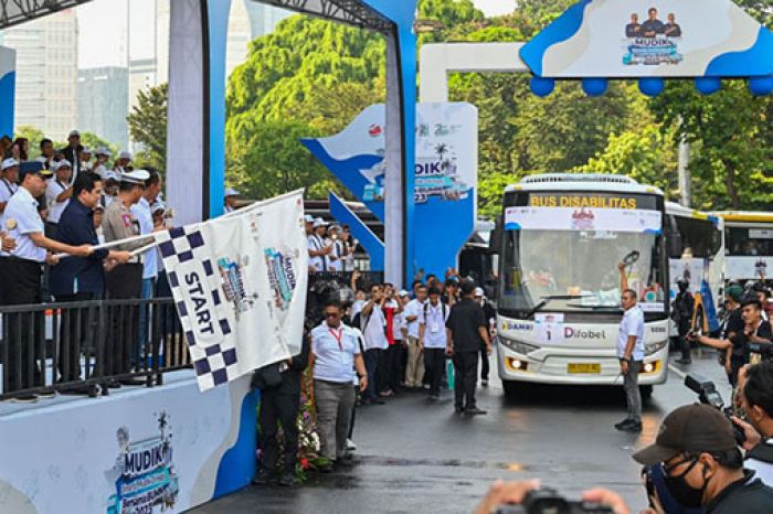 SIG Berangkatkan 600 Peserta Mudik Gratis Bersama BUMN 2023 ke Jateng dan Jatim SIG Berangkatkan 600 Peserta Mudik Gratis Bersama BUMN 2023 ke Jateng dan Jatim