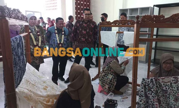 Dirjen IKMA Kemenperin Resmikan Gedung Sentra IKM Batik Kota Mojokerto