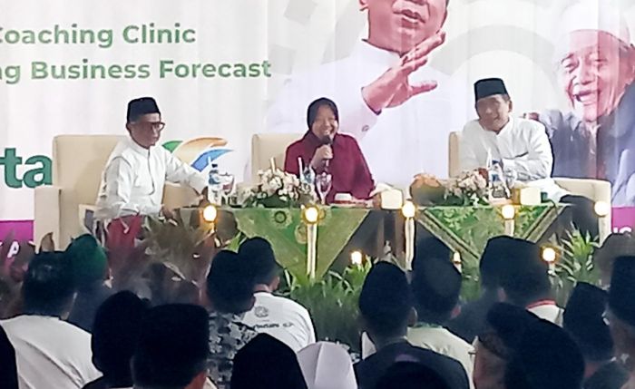 Mensos Risma Dorong Pesantren Perkuat Ekonomi Mensos Risma Dorong Pesantren Perkuat Ekonomi