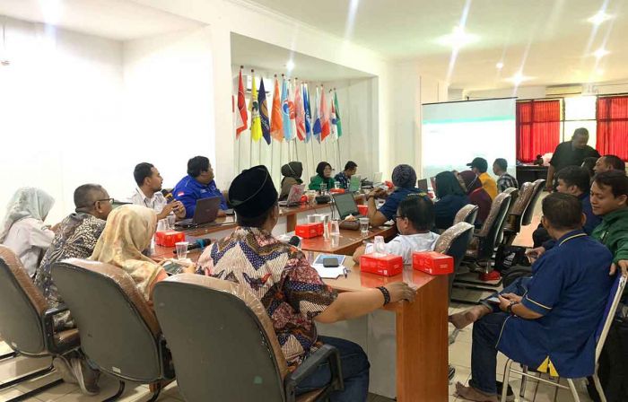 KPU Surabaya Ingatkan Parpol Peserta Pemilu 2024 untuk Segera Daftarkan Pelaksana dan Tim Kampanye KPU Surabaya Ingatkan Parpol Peserta Pemilu 2024 untuk Segera Daftarkan Pelaksana dan Tim Kampanye