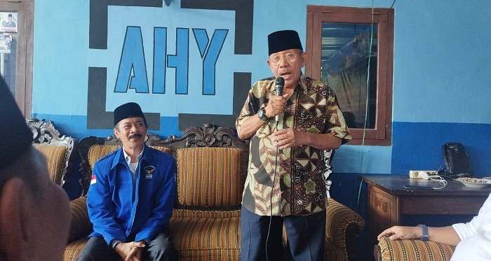 Mantan Gubernur Jatim Anggap Fattah Jasin sebagai Anaknya, Antarkan Daftar ke Partai Demokrat