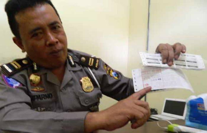 Sejak Mei, Samsat Ngawi Kehabisan Bahan Plat Nomor Kendaraan