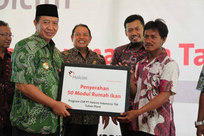 Nelayan Tuban Dibantu Rumah Ikan Nelayan Tuban Dibantu Rumah Ikan