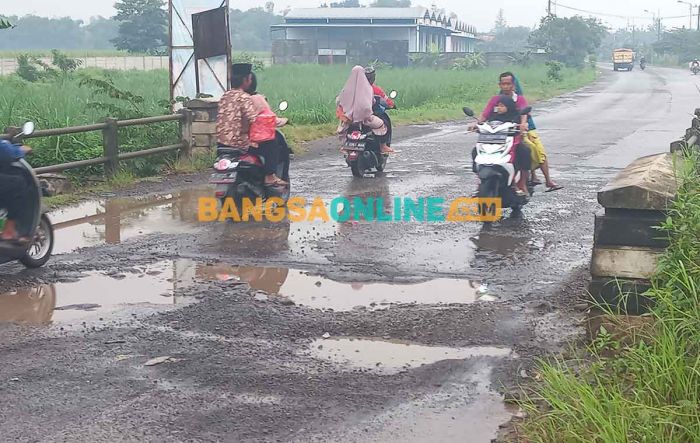Sering Terjadi Kecelakaan, Jembatan Sumengko Mojokerto akan Segera Diperbaiki Sering Terjadi Kecelakaan, Jembatan Sumengko Mojokerto akan Segera Diperbaiki