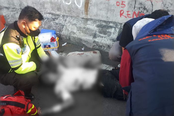 Tabrakan dengan Truk di Flyover Tenggulunan, Pemotor Asal Tuban Alami Luka Tabrakan dengan Truk di Flyover Tenggulunan, Pemotor Asal Tuban Alami Luka