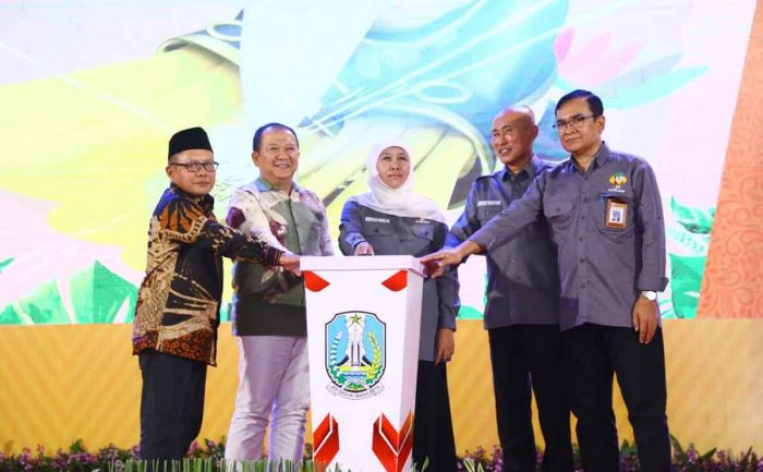 Gubernur Khofifah Resmi Membuka LKS SMK Tingkat Provinsi di Jember Gubernur Khofifah Resmi Membuka LKS SMK Tingkat Provinsi di Jember