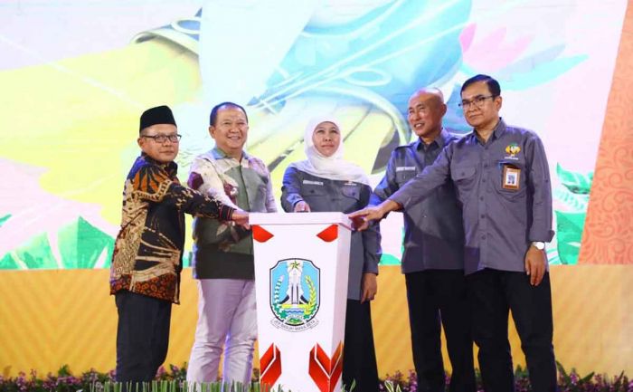 Gubernur Khofifah Resmi Membuka LKS SMK Tingkat Provinsi di Jember