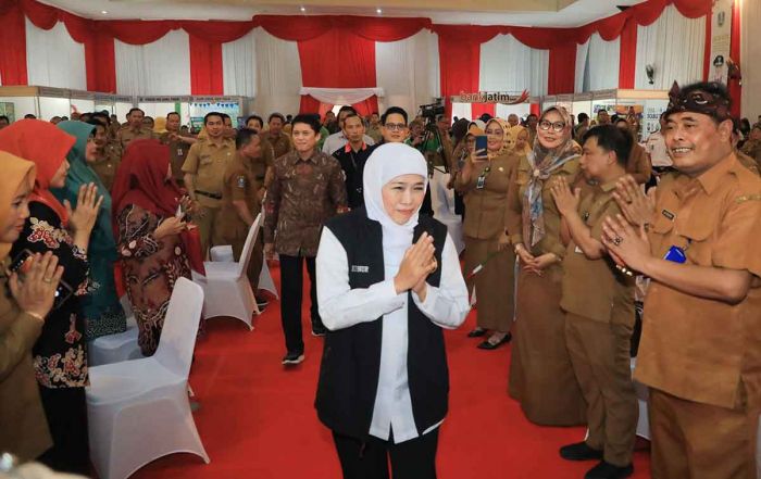 Sapa ASN Provinsi Jatim se-Bakorwil II Bojonegoro, Gubernur Khofifah Ungkapkan Terima Kasih Sapa ASN Provinsi Jatim se-Bakorwil II Bojonegoro, Gubernur Khofifah Ungkapkan Terima Kasih