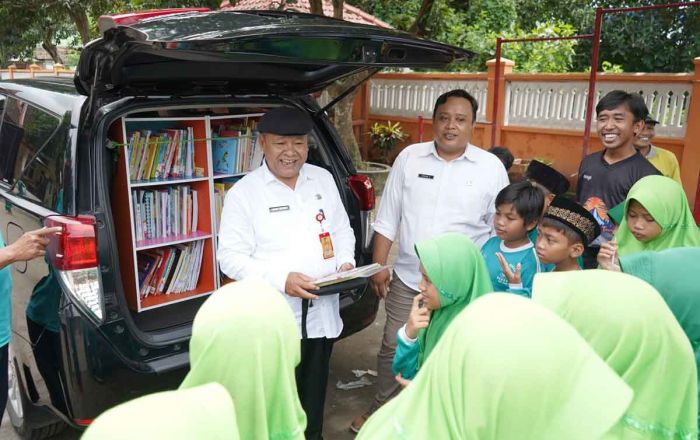 Dongkrak Minat Baca, Disdik Kabupaten Kediri Sediakan Mobil yang Dilengkapi Buku