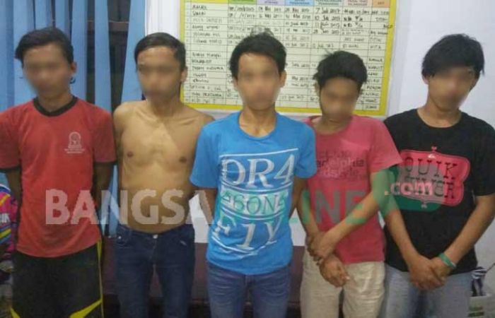 Polisi Tangkap Lima Pelaku Pengeroyokan Anak Yatim di Jombang Polisi Tangkap Lima Pelaku Pengeroyokan Anak Yatim di Jombang
