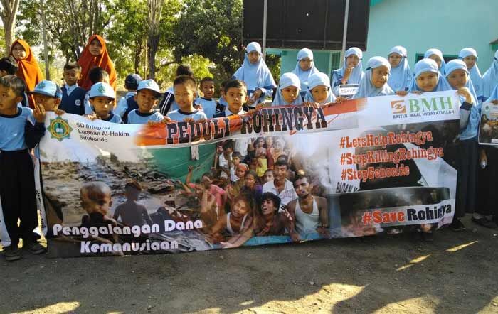 Ratusan Anak SD di Situbondo Sumbangkan Uang Jajannya untuk Muslim Rohingya