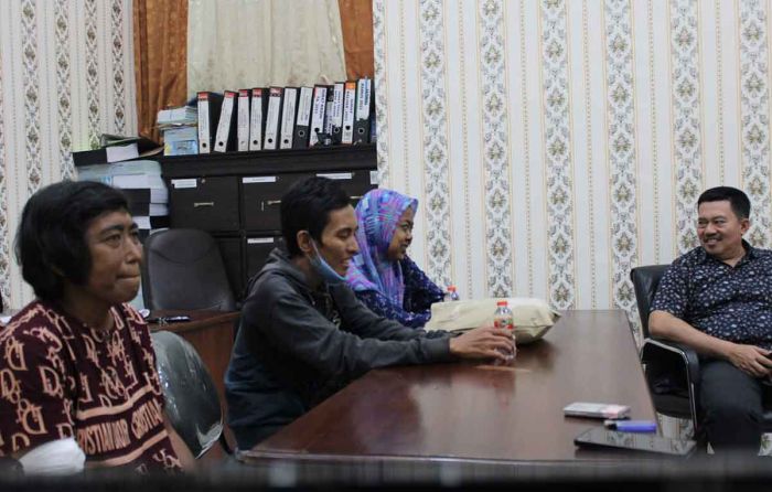 Keluhkan Cuci Darah jauh, Penderita Gagal Ginjal di Situbondo Wadul ke Dewan Keluhkan Cuci Darah jauh, Penderita Gagal Ginjal di Situbondo Wadul ke Dewan