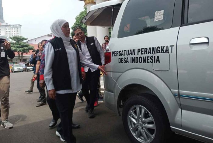 Gubernur Khofifah Berharap Bantuan Kendaraan untuk PPDI Jatim Tingkatkan Kinerja Perangkat Desa Gubernur Khofifah Berharap Bantuan Kendaraan untuk PPDI Jatim Tingkatkan Kinerja Perangkat Desa