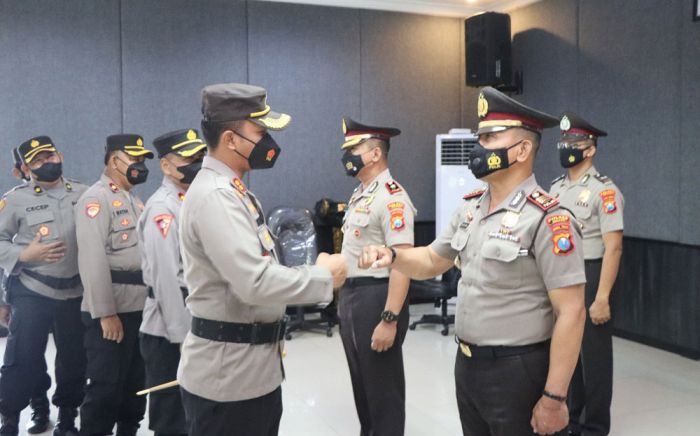 Awal Tahun, Puluhan Personel Polres Ngawi Naik Pangkat