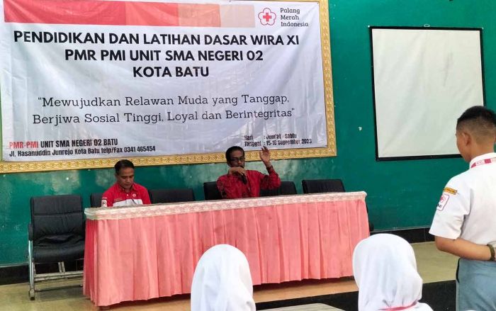 Tanamkan Nilai Kemanusiaan, PMR SMAN 2 Batu Gelar Diklatsar Wira XI Tanamkan Nilai Kemanusiaan, PMR SMAN 2 Batu Gelar Diklatsar Wira XI
