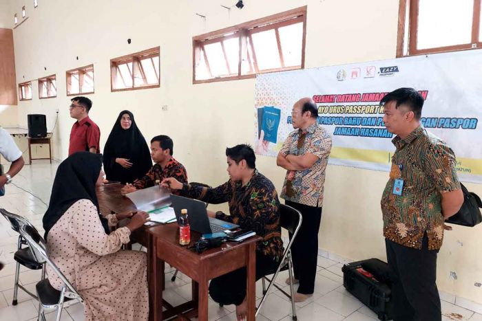 Melalui Program Immigration Goes to Island, Kemenkumham Jatim Buka Pelayanan di Pulau Bawean Melalui Program Immigration Goes to Island, Kemenkumham Jatim Buka Pelayanan di Pulau Bawean