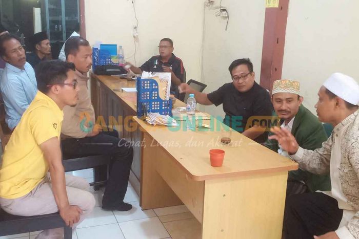 Security Ponpes Al-Ibrohimi Ditetapkan Tersangka Penganiayaan, Gus Atho Minta Ditangani Polres Security Ponpes Al-Ibrohimi Ditetapkan Tersangka Penganiayaan, Gus Atho Minta Ditangani Polres