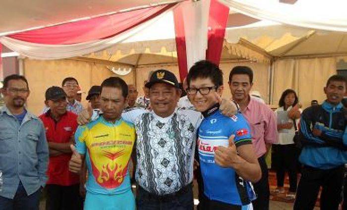 Putra Sidoarjo Runner Up International Tour de East Java 2014