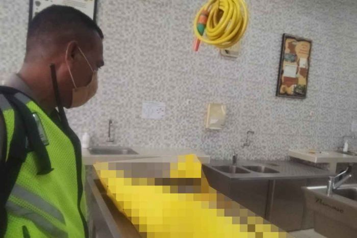 Nahas, Pengendara Motor di Sidoarjo Tewas di Tempat Usai Tabrak Mobil Boks dan Terlindas Bus Nahas, Pengendara Motor di Sidoarjo Tewas di Tempat Usai Tabrak Mobil Boks dan Terlindas Bus