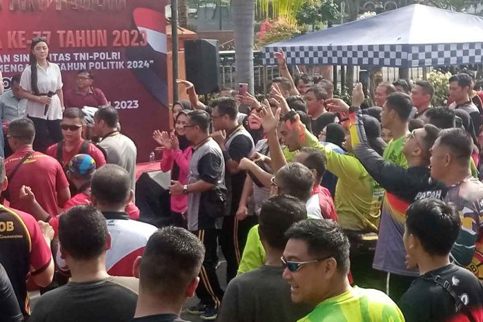 Sambut HUT Ke-77 Bhayangkara, Polres Madiun Kota Gelar Gowes Bersama dan Lomba Drumband