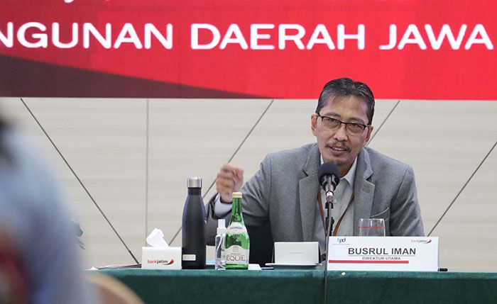 Bank Jatim Raih Penghargaan di Indonesia Financial Top Leader Awards 2022