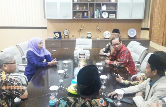 Khofifah Disambut Hangat di Muhammadiyah Khofifah Disambut Hangat di Muhammadiyah