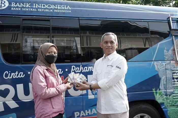 BI Kediri Mulai Layani Penukaran Uang Baru BI Kediri Mulai Layani Penukaran Uang Baru