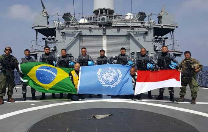 Kapal Perang TNI AL dan Brasil Terjunkan Tim VBSS