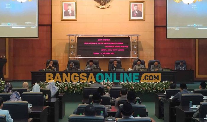 Ketua DPRD Jombang: SK Bupati Habis, Pj Masih Belum Jelas Ketua DPRD Jombang: SK Bupati Habis, Pj Masih Belum Jelas