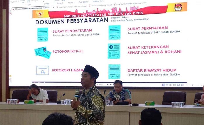 Antusiasme Pendaftar PPK di KPU Surabaya Tinggi, Tembus 525 Orang Sejak 2 Hari Dibuka