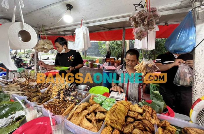 Aneka Makanan dan Minuman Unik di Angkringan Cak Mis, dari 