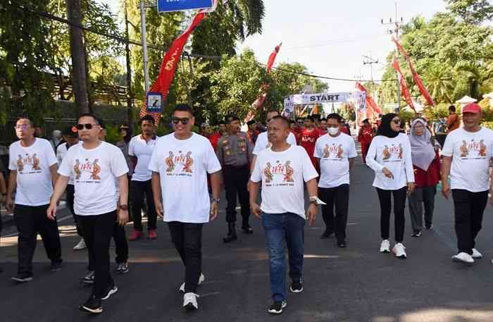 Jalan Sehat HPN Jatim 2023, Wali Kota Kediri Apresiasi Deklarasi Damai Perguruan Silat Jalan Sehat HPN Jatim 2023, Wali Kota Kediri Apresiasi Deklarasi Damai Perguruan Silat