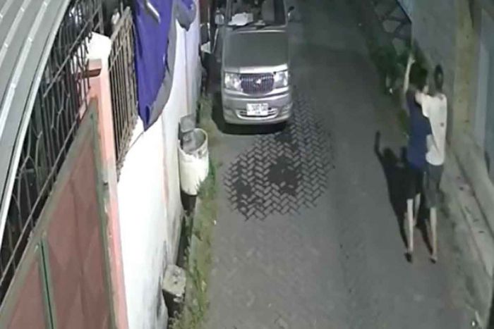 Gara-gara Masalah Sepele, Pasangan Kekasih di Lebak Arum Surabaya Jadi Korban Penganiayaan Gara-gara Masalah Sepele, Pasangan Kekasih di Lebak Arum Surabaya Jadi Korban Penganiayaan